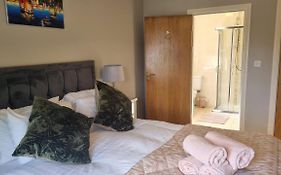 2Bedroomed Apartment On First Floor With Balcony